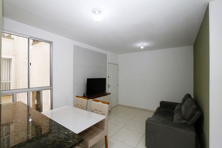 Sala de apartamento à venda com 2 quartos, 54m² em Padre Eustáquio, Belo Horizonte