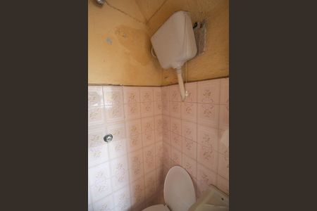 Casa à venda com 165m², 4 quartos e 4 vagasBanheiro 