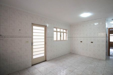 Casa à venda com 165m², 4 quartos e 4 vagasCozinha - Armários
