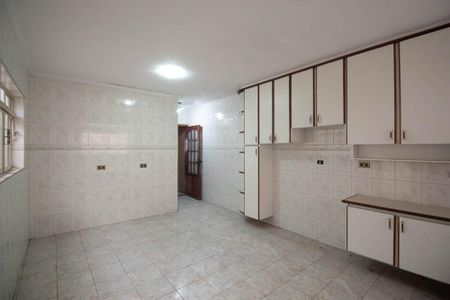 Casa à venda com 165m², 4 quartos e 4 vagasCozinha - Armários