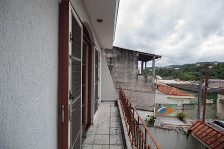 Varanda de casa à venda com 4 quartos, 240m² em Tremembé, São Paulo