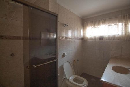 Casa à venda com 165m², 4 quartos e 4 vagasBanheiro do Closet 