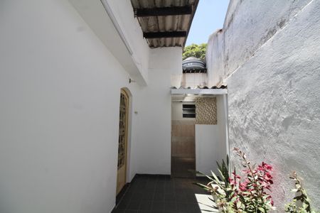 Casa para alugar com 69m², 2 quartos e sem vaga Casa para alugar com 69m², 2 quartos e sem vagaQuintal