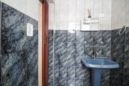 Casa para alugar com 69m², 2 quartos e sem vaga Casa para alugar com 69m², 2 quartos e sem vagaBanheiro