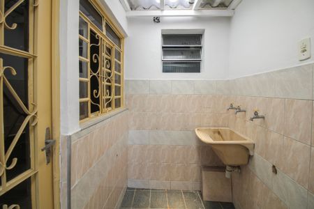 Casa para alugar com 69m², 2 quartos e sem vaga Casa para alugar com 69m², 2 quartos e sem vagaÁrea de Serviço