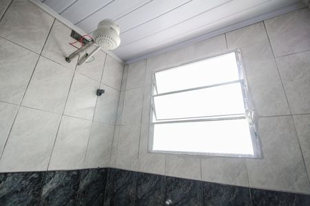 Casa para alugar com 69m², 2 quartos e sem vaga Casa para alugar com 69m², 2 quartos e sem vagaBanheiro