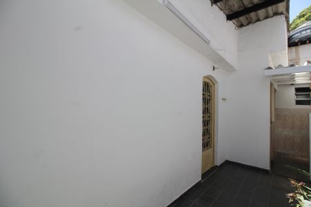 Casa para alugar com 69m², 2 quartos e sem vaga Casa para alugar com 69m², 2 quartos e sem vagaQuintal