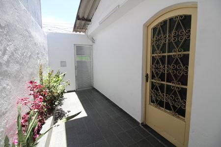 Casa para alugar com 69m², 2 quartos e sem vaga Casa para alugar com 69m², 2 quartos e sem vagaQuintal