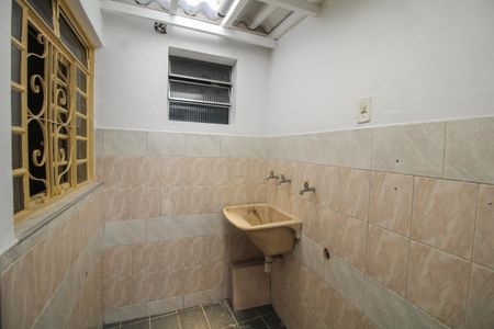 Casa para alugar com 69m², 2 quartos e sem vaga Casa para alugar com 69m², 2 quartos e sem vagaÁrea de Serviço