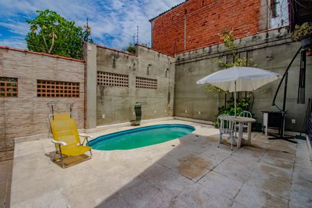 Casa para alugar com 350m², 3 quartos e 2 vagasPátio - Piscina