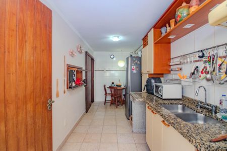 Casa para alugar com 350m², 3 quartos e 2 vagasCozinha