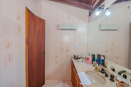 Casa para alugar com 350m², 3 quartos e 2 vagasBanheiro da Suíte 2