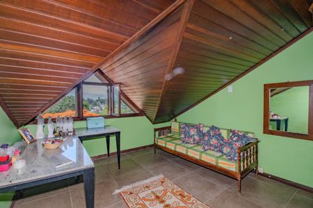 Casa para alugar com 350m², 3 quartos e 2 vagasQuarto