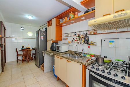 Casa para alugar com 350m², 3 quartos e 2 vagasCozinha