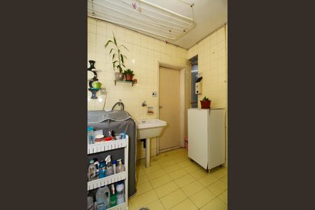 Apartamento à venda com 113m², 3 quartos e 1 vagaÁrea de Serviço