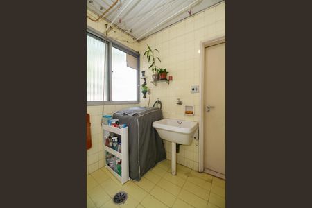 Apartamento à venda com 113m², 3 quartos e 1 vagaÁrea de Serviço