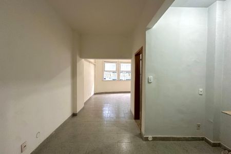 Kitnet/Studio para alugar com 1 quarto, 40m² em Centro, Rio de Janeiro