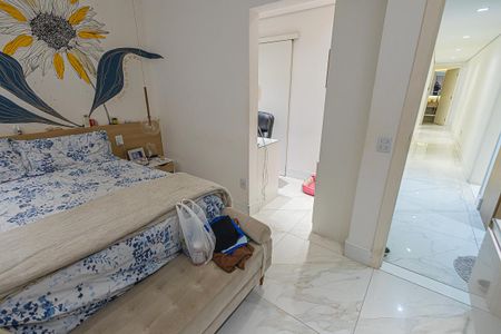 Apartamento à venda com 196m², 4 quartos e 4 vagasquarto 3 / semi-suite