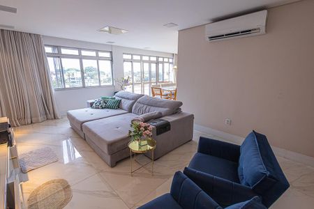 Apartamento à venda com 196m², 4 quartos e 4 vagassala