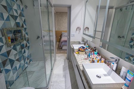 Apartamento à venda com 196m², 4 quartos e 4 vagassemi-suite