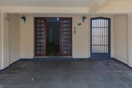 Casa à venda com 125m², 3 quartos e 2 vagas Casa à venda com 125m², 3 quartos e 2 vagasGaragem