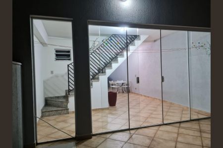 Casa à venda com 249m², 3 quartos e 5 vagas