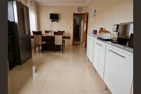 Casa à venda com 249m², 3 quartos e 5 vagas