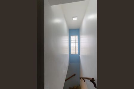 Casa para alugar com 300m², 4 quartos e 3 vagasEscada