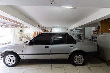 Casa para alugar com 300m², 4 quartos e 3 vagasGaragem Secundária 