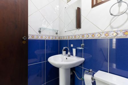 Casa para alugar com 300m², 4 quartos e 3 vagasBanheiro Social 