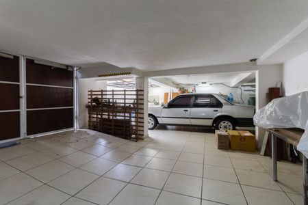 Casa para alugar com 300m², 4 quartos e 3 vagasGaragem Secundária 