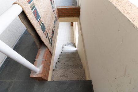 Casa para alugar com 300m², 4 quartos e 3 vagasEscada