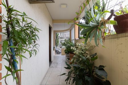 Casa para alugar com 300m², 4 quartos e 3 vagasEntrada 