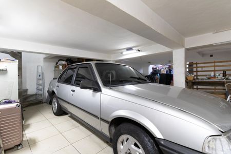 Casa para alugar com 300m², 4 quartos e 3 vagasGaragem Secundária 