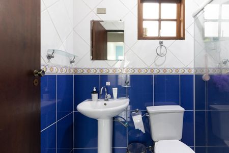 Casa para alugar com 300m², 4 quartos e 3 vagasBanheiro Social 