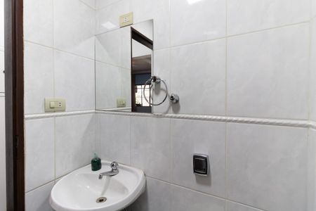 Casa para alugar com 300m², 4 quartos e 3 vagasLavabo