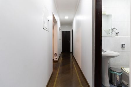 Casa para alugar com 300m², 4 quartos e 3 vagasCorredor