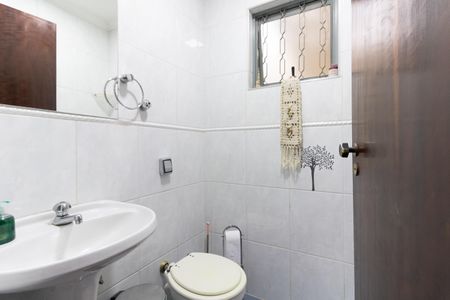 Casa para alugar com 300m², 4 quartos e 3 vagasLavabo