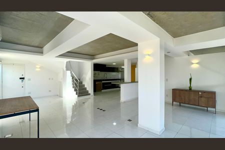 Apartamento à venda com 205m², 3 quartos e 2 vagasSala