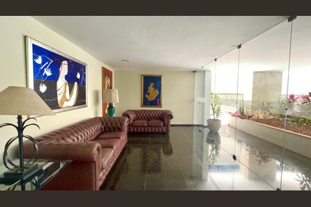 Apartamento à venda com 205m², 3 quartos e 2 vagasHall de entrada