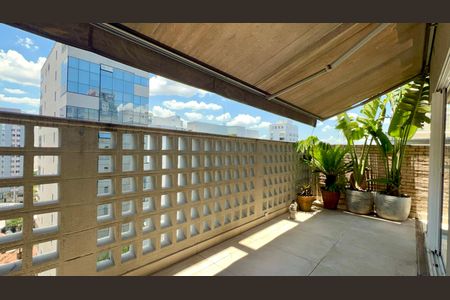 Apartamento à venda com 205m², 3 quartos e 2 vagasVaranda