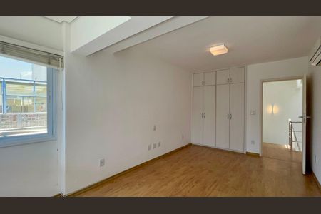 Apartamento à venda com 205m², 3 quartos e 2 vagasQuarto 1