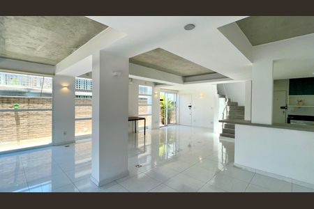 Apartamento à venda com 205m², 3 quartos e 2 vagasSala