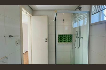 Apartamento à venda com 205m², 3 quartos e 2 vagasBanheiro