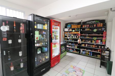 Apartamento para alugar com 49m², 2 quartos e 1 vagaMini Mercado