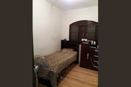 Casa à venda com 3 quartos, 138m² em Jardim Maria Duarte, São Paulo