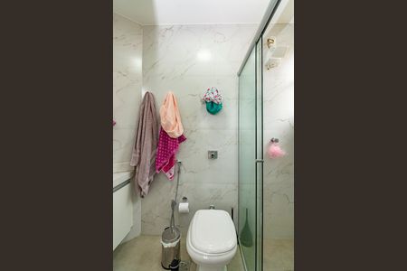 Apartamento à venda com 79m², 3 quartos e 2 vagasBanheiro da Suíte