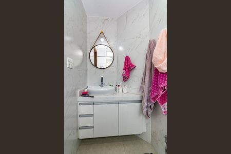 Apartamento à venda com 79m², 3 quartos e 2 vagasBanheiro da Suíte