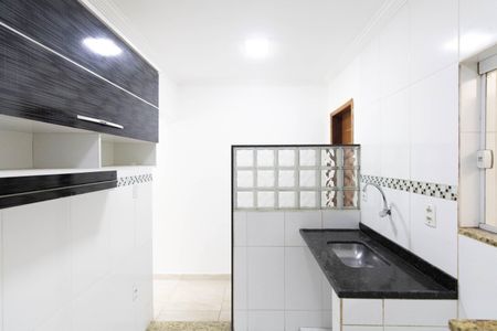 Casa para alugar com 60m², 2 quartos e sem vaga Casa para alugar com 60m², 2 quartos e sem vagaCozinha e Área de Serviço