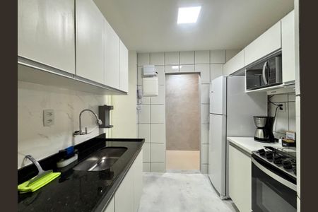 Apartamento à venda com 75m², 2 quartos e sem vagaCozinha